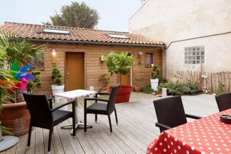 Superbe Appartement Avec Terrasse En Centre Ville ลาโรแชล ภายนอก รูปภาพ